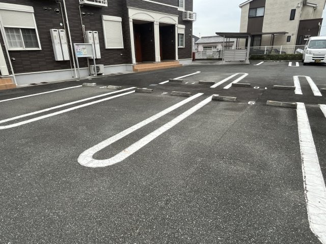 Ｊａｓｍｉｎｅの駐車場