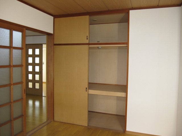 【洋室】 | ハイツヤマダ | コンパクトで使いやすい洋室です