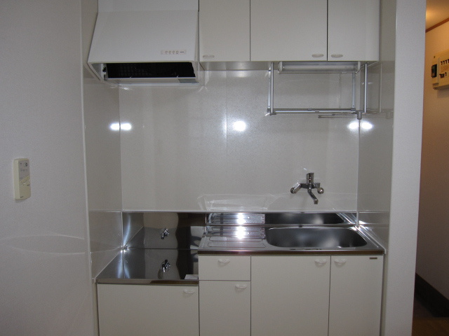 【キッチン】 | ハイツヤマダ | お料理しやすいキッチンです