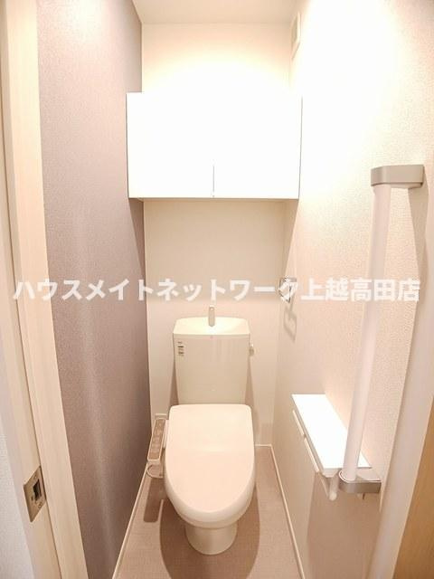 シーダー・フォレスト　Ⅲのトイレ|温水洗浄暖房便座