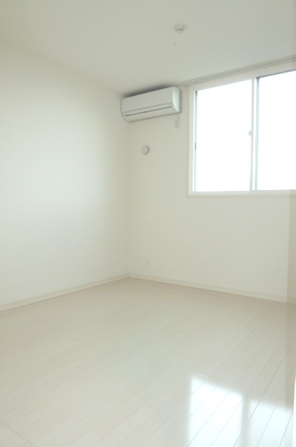 カーサ・レイデンの居間・リビング|こちらのリビングで趣味の時間をお楽しみください