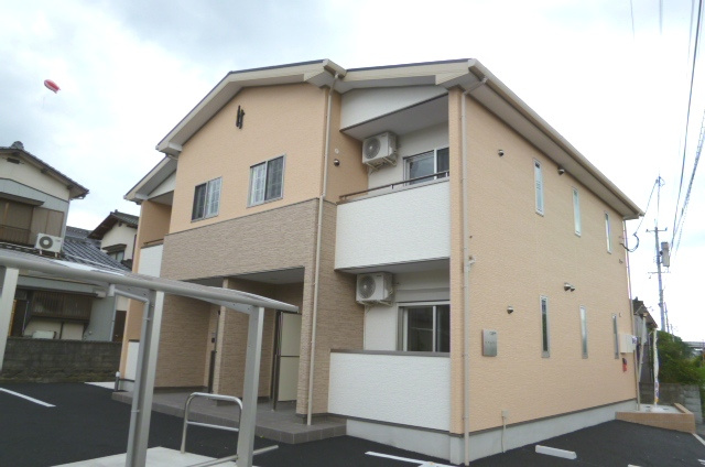 久留米市山川町のアパートの外観|外観もきれいです
