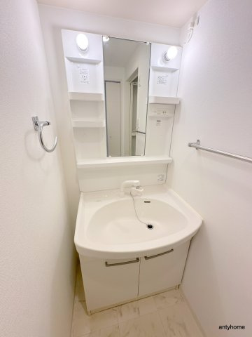 エグゼリエみなと通り　仲介手数料無料の洗面所