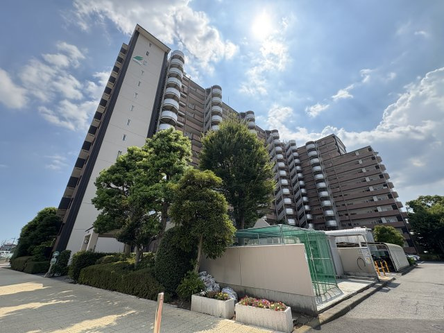 エクレール岩槻弐番館の外観