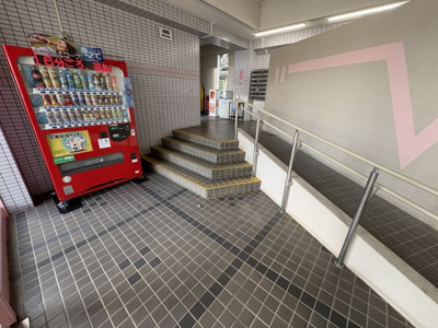 【エントランス】 | エクレール岩槻弐番館