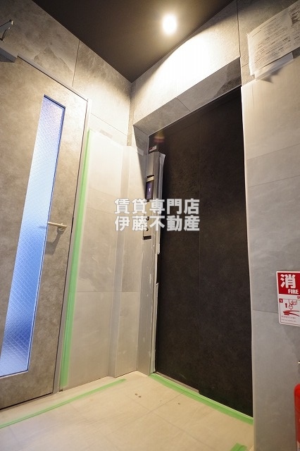 S-RESIDENCE浅間町のロビー|エレベーター