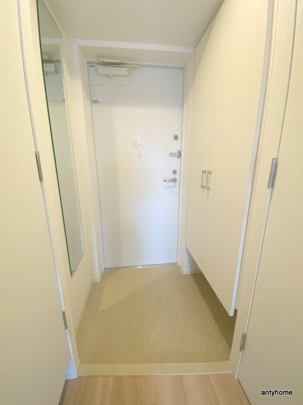 セレニテ東三国ミラク　仲介手数料無料の玄関