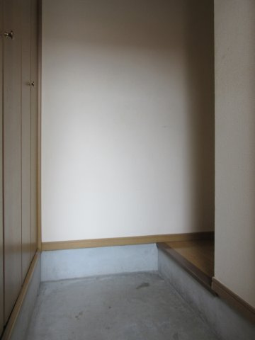 FREA広内Ⅱの玄関