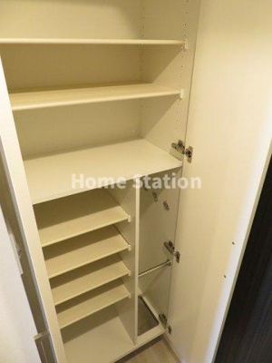 【玄関】 | クリスタルグランツOSAKA WEST GATE