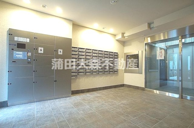 ステージグランデ蒲田のエントランス