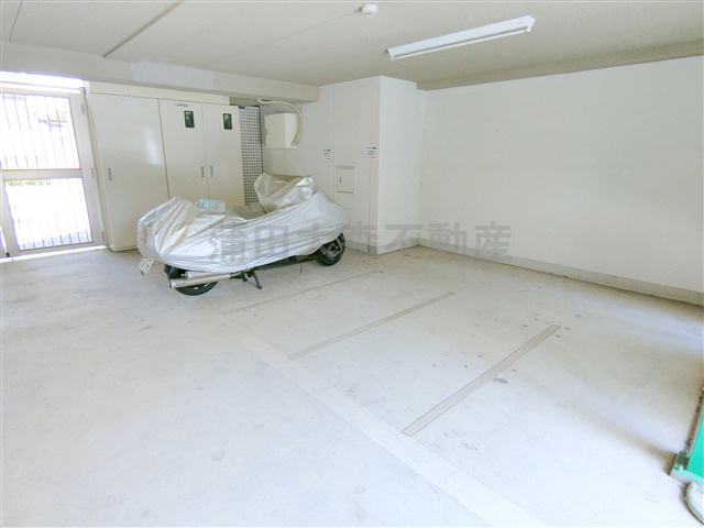 ステージグランデ蒲田のその他共用部分|敷地内バイク置き場　空き状況等詳細はお問合せ下さい。