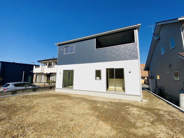 新築　太田市世良田町第4　クレイドルガーデン　1号棟の外観|現地写真　2024年10月完成予定！類似物件のご内覧等、お気軽にお問合せください♪　							
