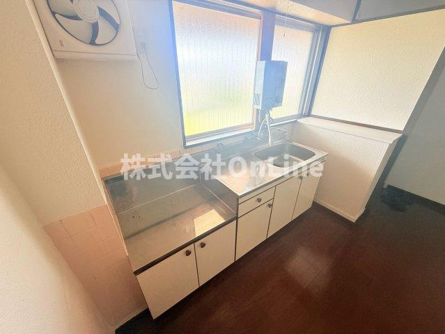 教興寺マンションのキッチン