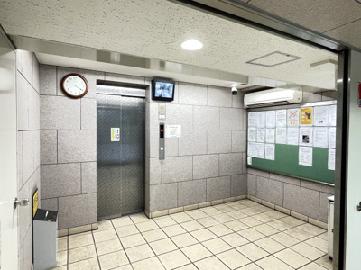 【その他共用部分】 | グリーンビュー鶴見1号棟 | エレベーター３基あり。混み合う朝の通学・通勤時間も安心です。