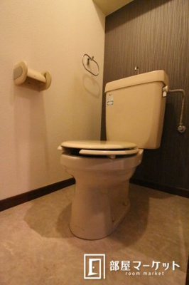 【トイレ】 | フロムエミコ | 同型タイプ