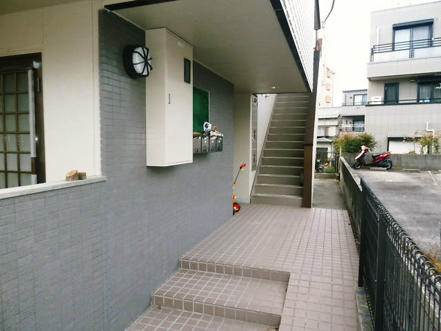 グランドール池場のエントランス