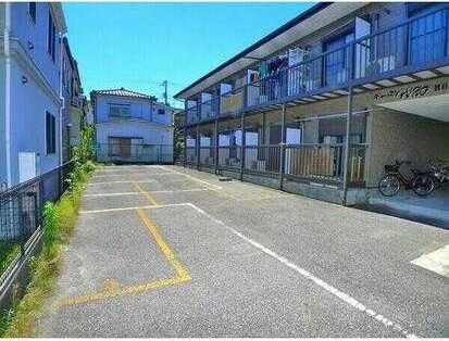 キャッスルHIROの駐車場