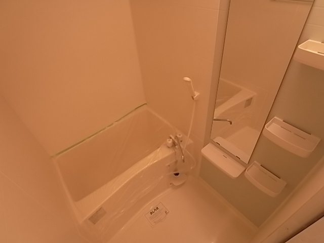 神戸市北区鈴蘭台東町２丁目の賃貸マンションの浴室