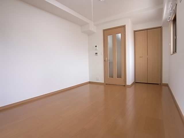 神戸市北区鈴蘭台東町２丁目の賃貸マンションの内装|洋室