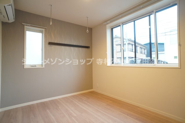 プライムレジデンス幕張の洋室