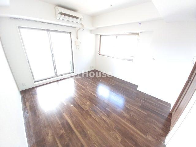 エステムコートみなと元町THE FIRST の居間・リビング