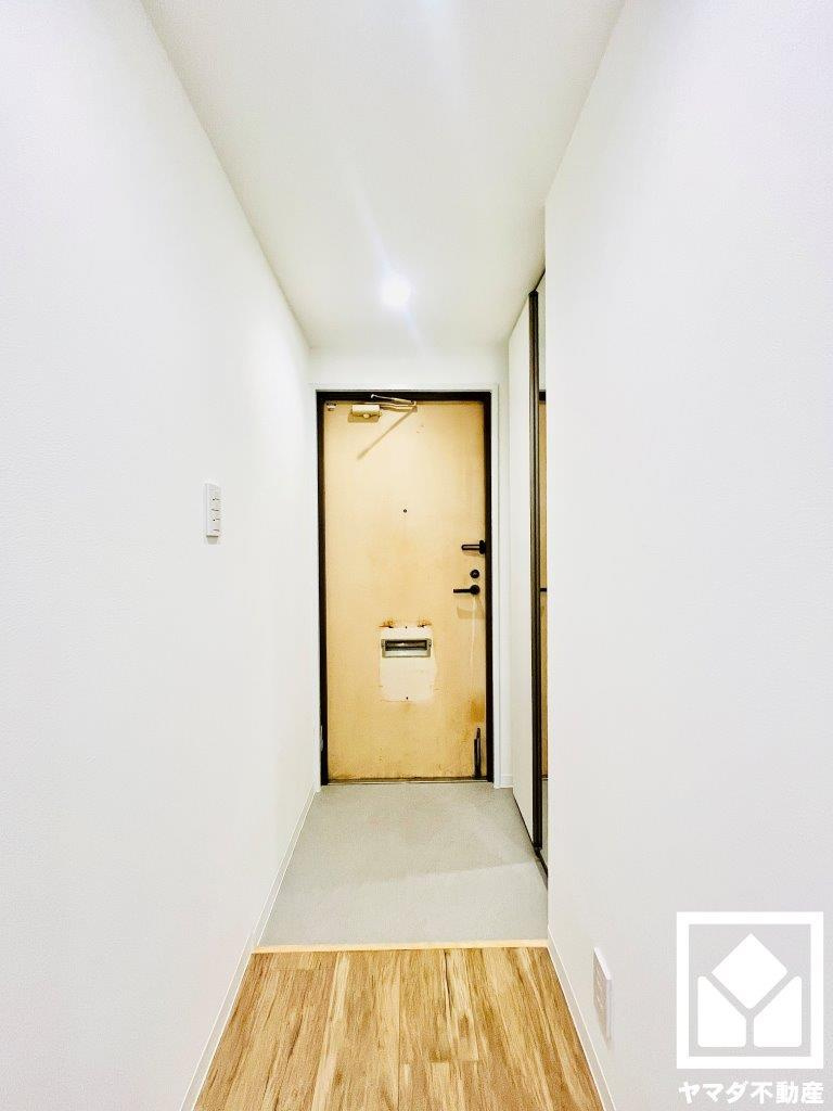 ペルル伏見桃山2の玄関