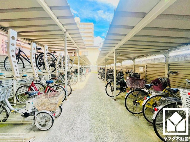 ペルル伏見桃山2の駐輪場