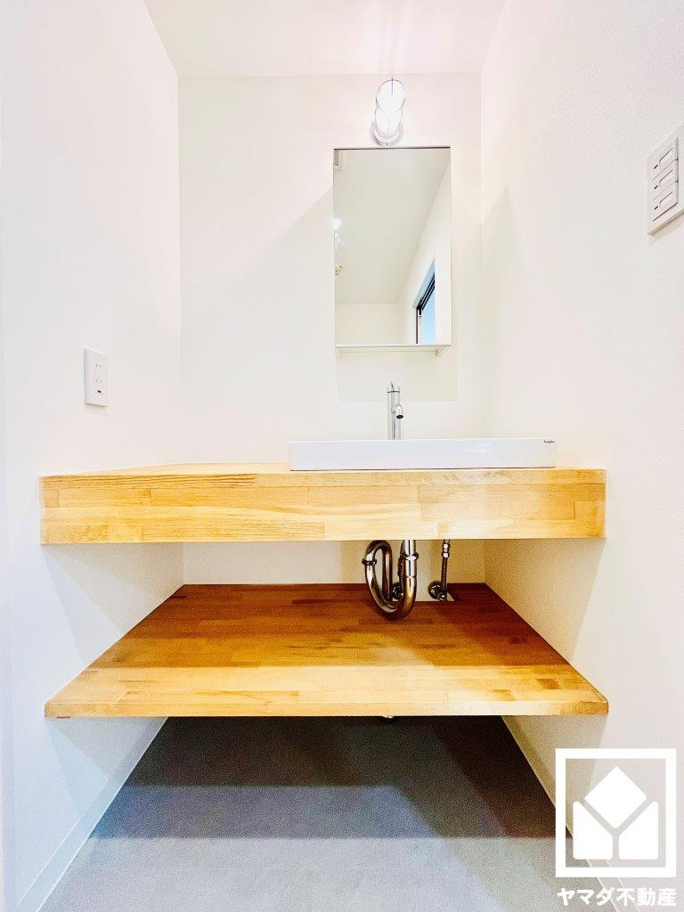 ペルル伏見桃山2の独立洗面台