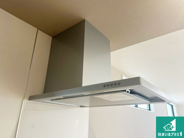 尼崎市大島　第１期　新築一戸建ての設備|汚れにくいスロットフィルタでお手入れラクラク！ＬＥＤ照明付き！