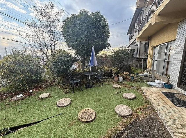 野崎3丁目　中古一戸建ての庭|庭
■物件内覧・資金計画相談・住宅ローン相談、リフォーム相談、お問合せ受付中■
※当日・翌日のご内覧、ご相談はお電話でのお問合せがスムーズです！