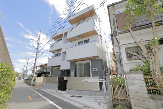 グラナーデ北小岩の外観