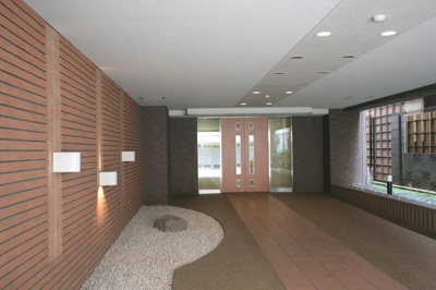 【エントランス】 | サンクチュアリ菊川リバーサイドステージ　5階　角　部屋　74.31㎡