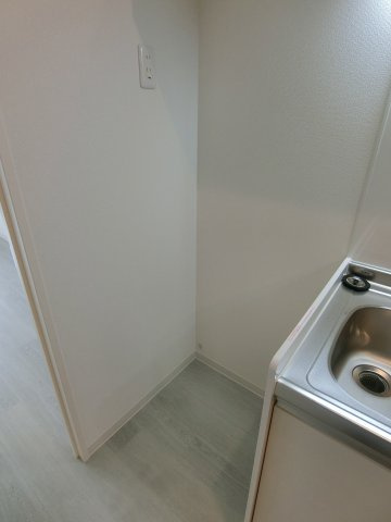 【設備】 | Casa Calda | 冷蔵庫置場