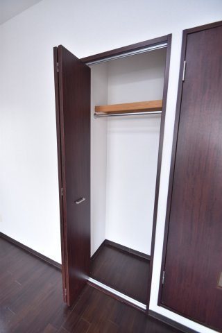 大阪市都島区都島本通５丁目の賃貸マンションの収納