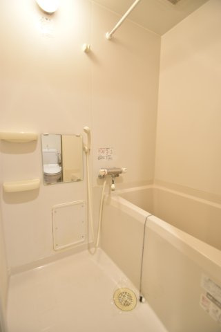 大阪市都島区都島本通５丁目の賃貸マンションの浴室