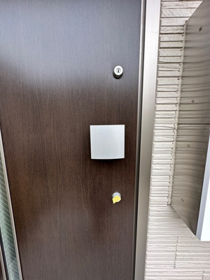 【セキュリティ】 | ウィンディア千年Ⅱ | 玄関扉はダブルロックキーになっています♪防犯性が高く、一人暮らしの方でも安心ですね！