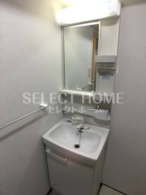 【独立洗面台】 | アンフィニ幸田 | 独立洗面化粧台が付いています
同型タイプ