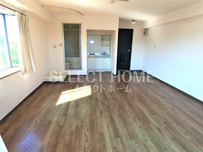 【寝室】 | アンフィニ幸田 | 開放的な寝室です
同型タイプ