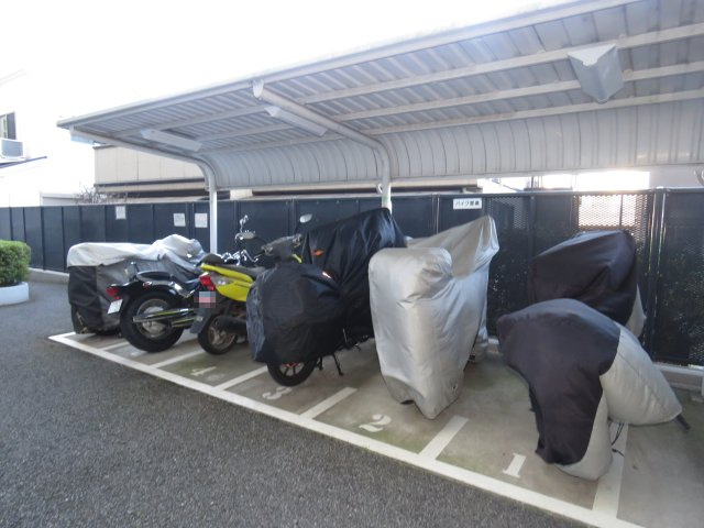 ダイアパレス川越西小仙波のその他共用部分|バイク置き場