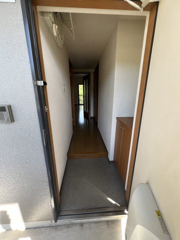 プリミエール山敷230の玄関