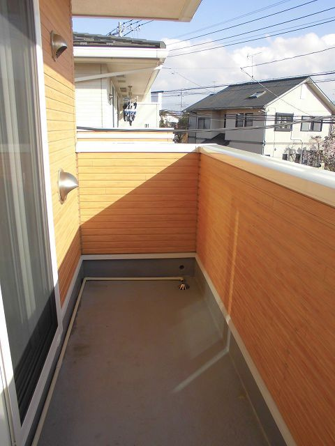 プラシード ツバサVのバルコニー|バルコニーからの眺めを楽しみながら食事をしませんか