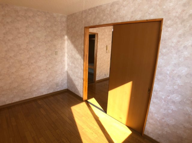 ボヌール幸の洋室