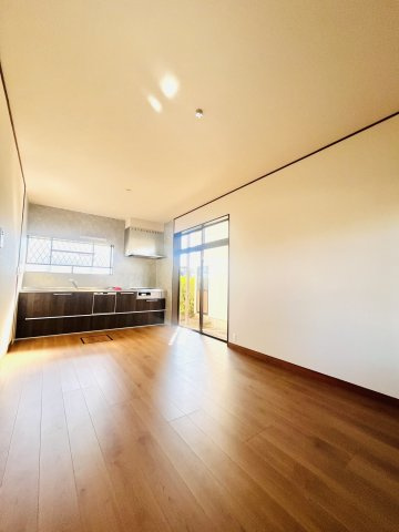 米子市中島1丁目中古戸建のキッチン