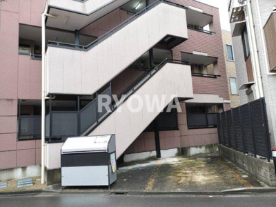 【外観】 | ラグナステュディオ駐車場