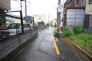 【前面道路含む現地写真】