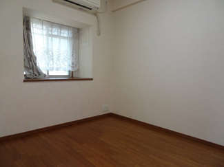 【洋室】 | マークスタウン・グランフィーネ川西　3階