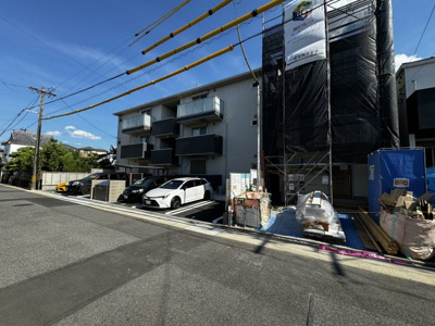 【前面道路含む現地写真】 | LivelGarden守山区川西二丁目全1棟＜新築一戸建て仲介手数料無料＞ | LINEから簡単お問合せ可能！
友達検索で@nqk7328tです！。