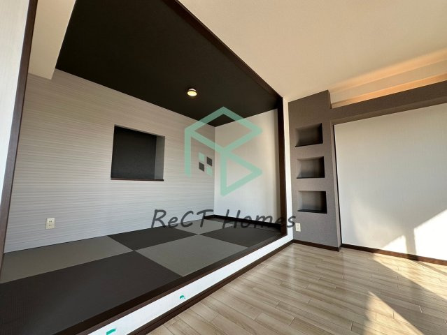 西飾磨ハイツの居間・リビング