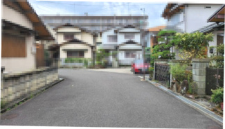 【前面道路含む現地写真】