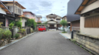 【前面道路含む現地写真】